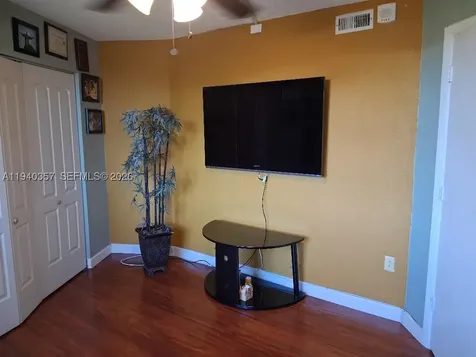 1400 Saint Charles Place Pembroke Pines FL 33026