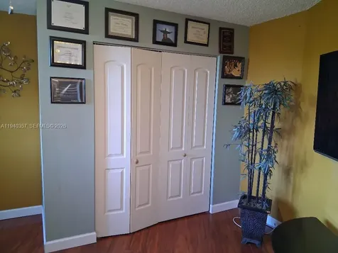 1400 Saint Charles Place Pembroke Pines FL 33026