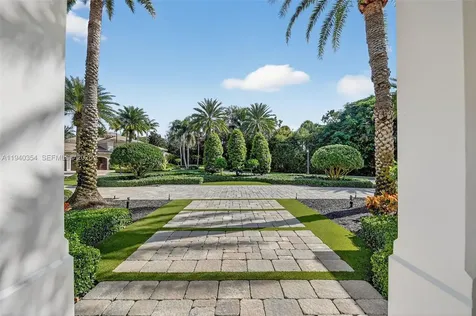 642 Hermitage Circle Palm Beach Gardens FL 33410