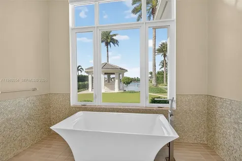 642 Hermitage Circle Palm Beach Gardens FL 33410