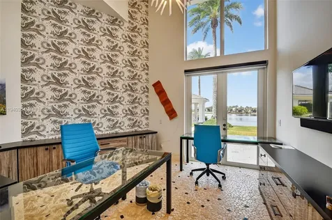 642 Hermitage Circle Palm Beach Gardens FL 33410