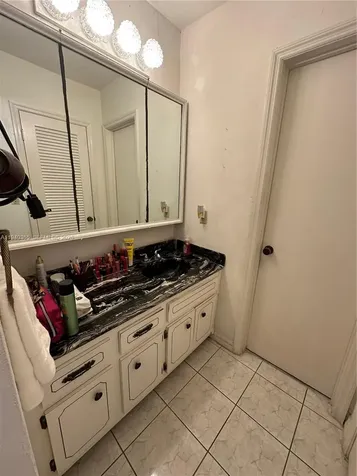 431 NW 32nd Court Miami FL 33125