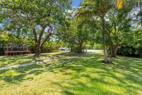 11105 NE 9th Avenue Biscayne Park FL 33161