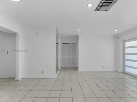 1811 SW 97th Terrace Miramar FL 33025