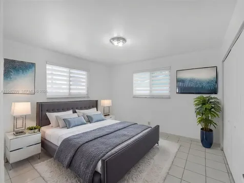 1811 SW 97th Terrace Miramar FL 33025