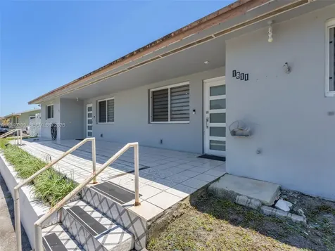 1811 SW 97th Terrace Miramar FL 33025