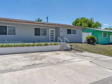 1811 SW 97th Terrace Miramar FL 33025