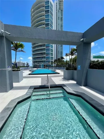 480 NE 30th Street Miami FL 33137