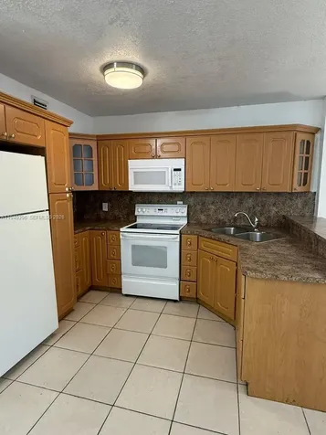 6545 W 27th Court Hialeah FL 33016
