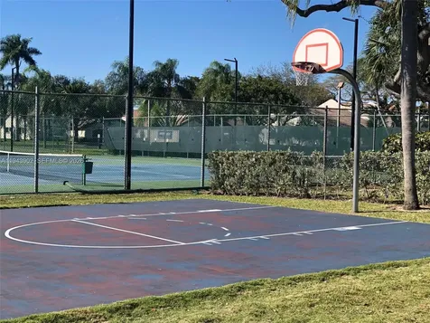 8589 SW 115 Place Miami FL 33173