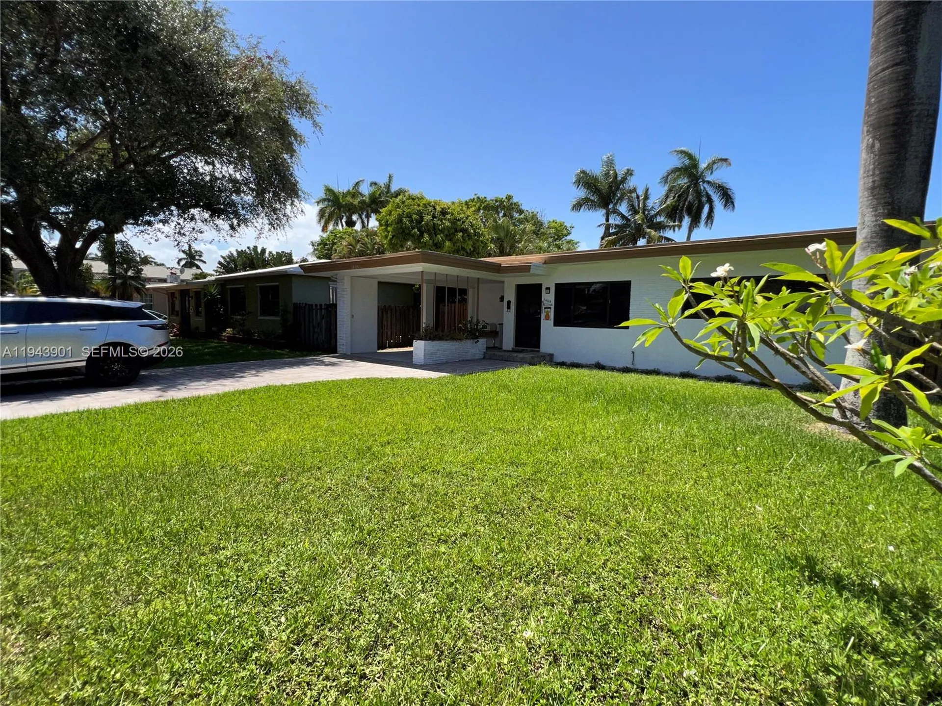 1425 Grant Street Hollywood FL 33020