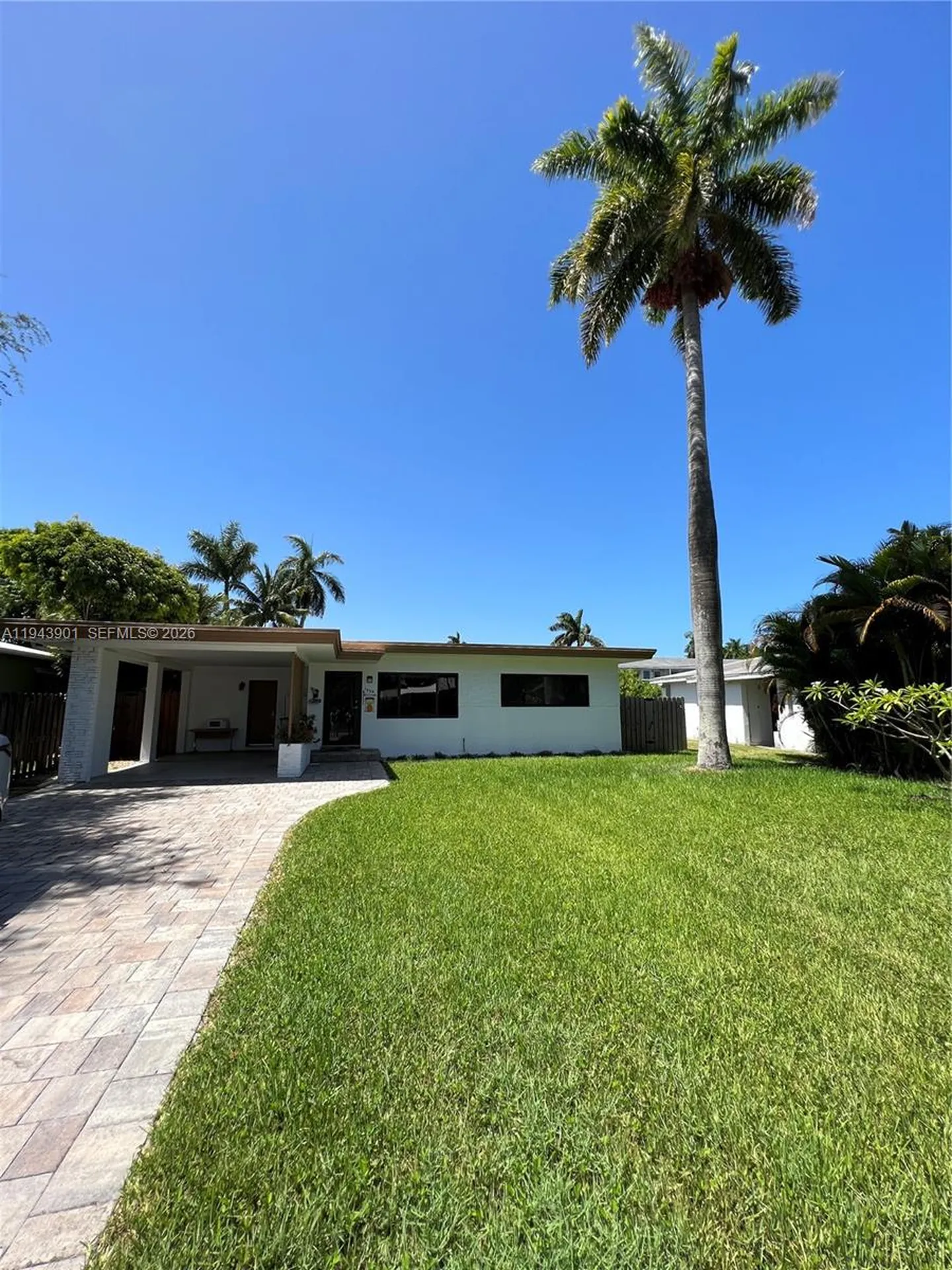1425 Grant Street Hollywood FL 33020