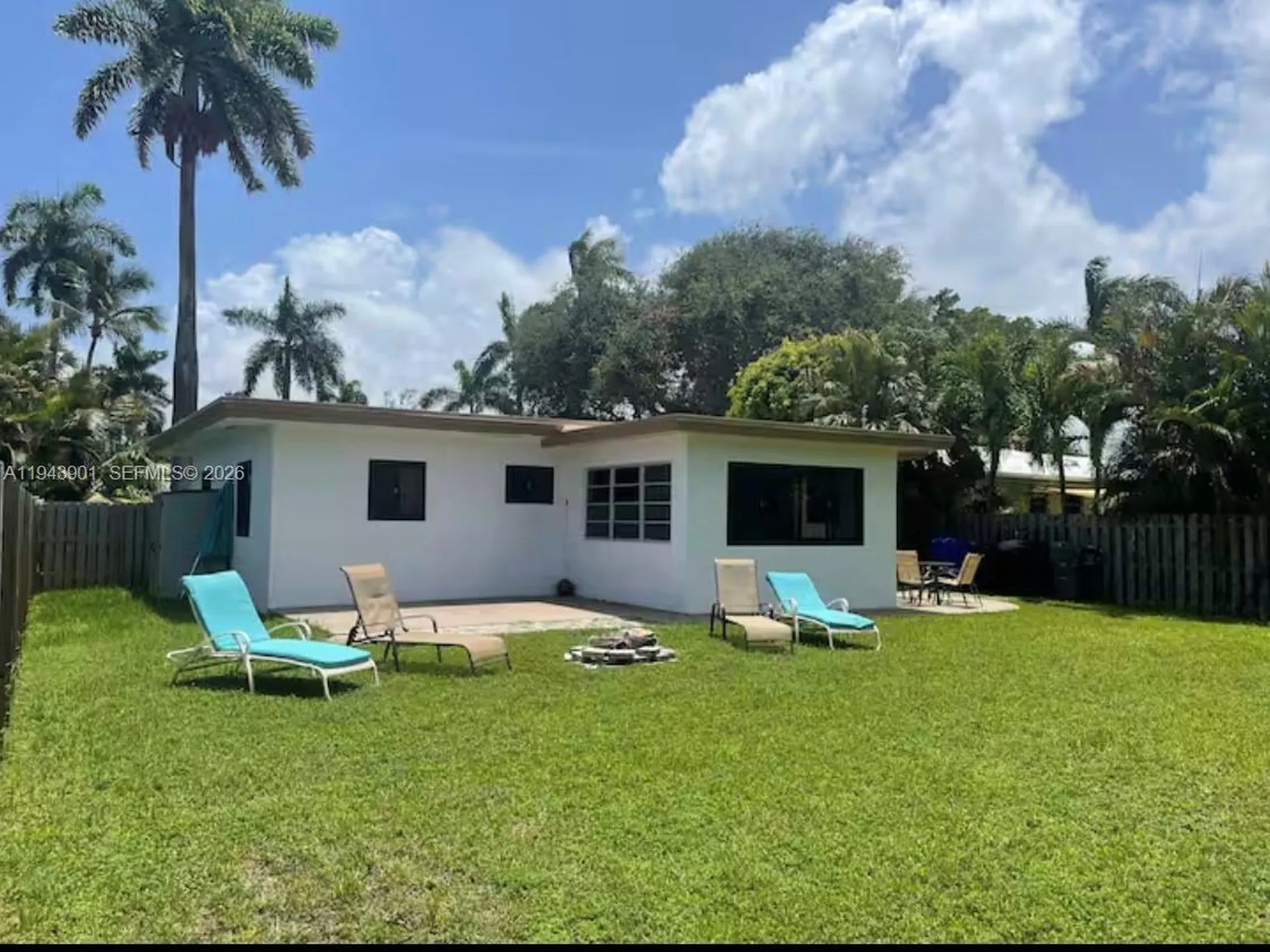 1425 Grant Street Hollywood FL 33020