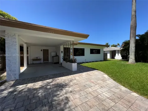 1425 Grant Street Hollywood FL 33020