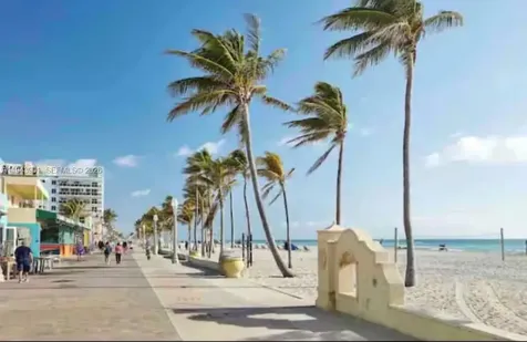 1425 Grant Street Hollywood FL 33020