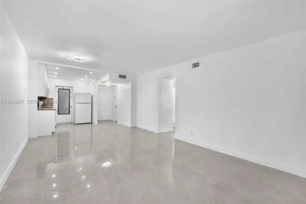 1201 Hillcrest Court Hollywood FL 33021