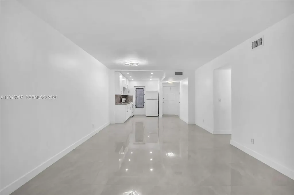 1201 Hillcrest Court Hollywood FL 33021