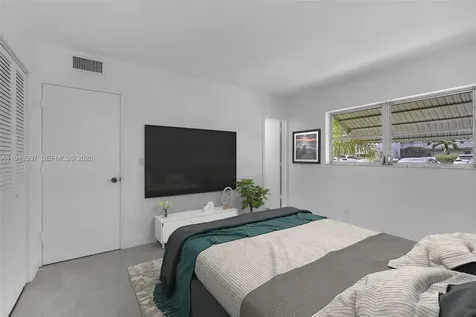 1201 Hillcrest Court Hollywood FL 33021