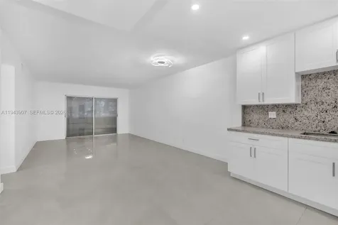 1201 Hillcrest Court Hollywood FL 33021