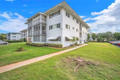 1201 Hillcrest Court Hollywood FL 33021
