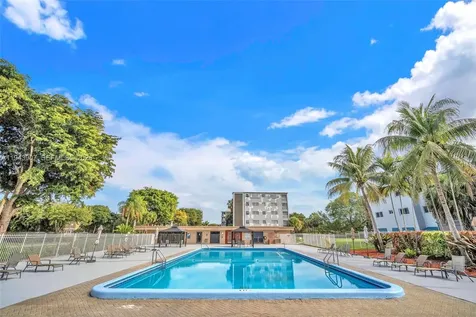 1201 Hillcrest Court Hollywood FL 33021