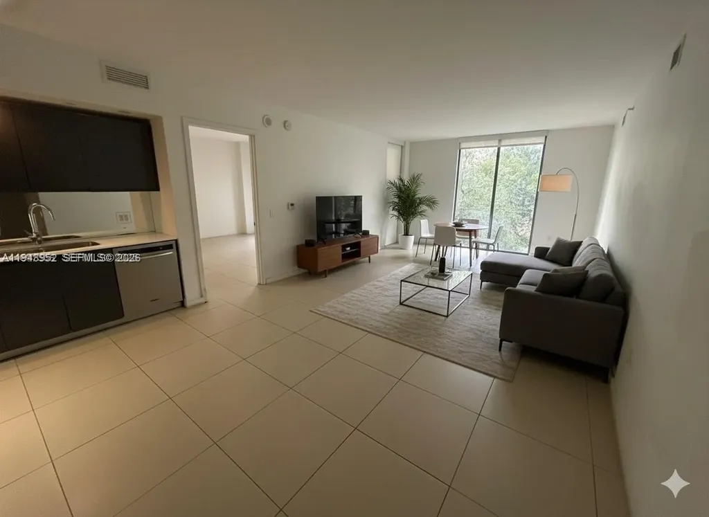 31 SE 6th Street Miami FL 33131