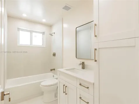 254 SW 4th Street Dania Beach FL 33004