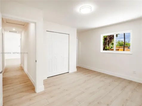 254 SW 4th Street Dania Beach FL 33004