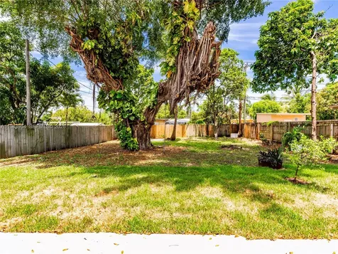 254 SW 4th Street Dania Beach FL 33004