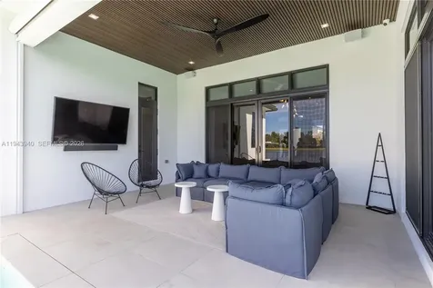 5765 SW 104th Terrace Cooper City FL 33328