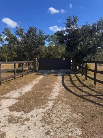 1525 Hendry Isles Boulevard Clewiston FL 33440