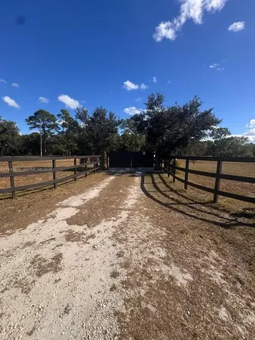 1525 Hendry Isles Boulevard Clewiston FL 33440