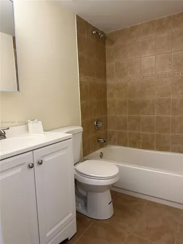 260 NW 107th Avenue Miami FL 33172