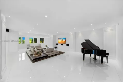 600 Coral Way Coral Gables FL 33134