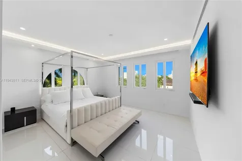 600 Coral Way Coral Gables FL 33134