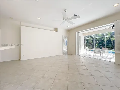 4874 Sabal Lake Sarasota FL 34238