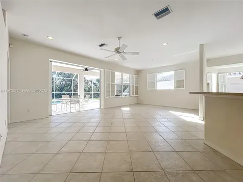 4874 Sabal Lake Sarasota FL 34238