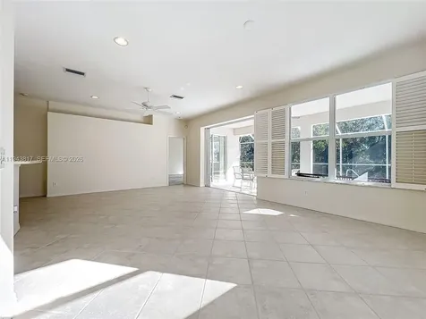 4874 Sabal Lake Sarasota FL 34238