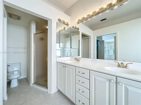 4874 Sabal Lake Sarasota FL 34238