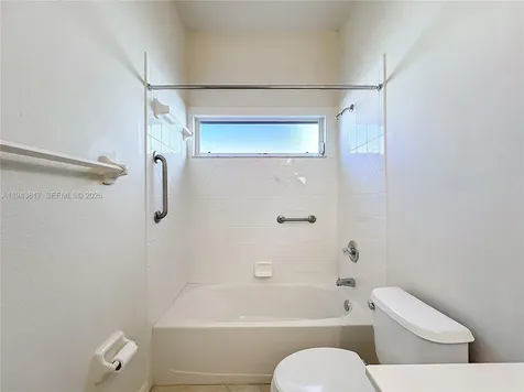 4874 Sabal Lake Sarasota FL 34238