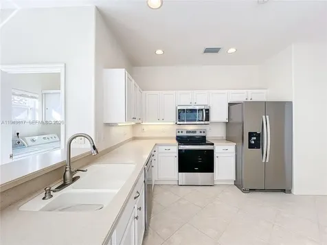 4874 Sabal Lake Sarasota FL 34238
