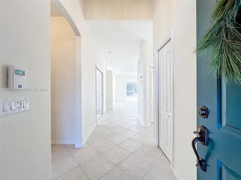 4874 Sabal Lake Sarasota FL 34238