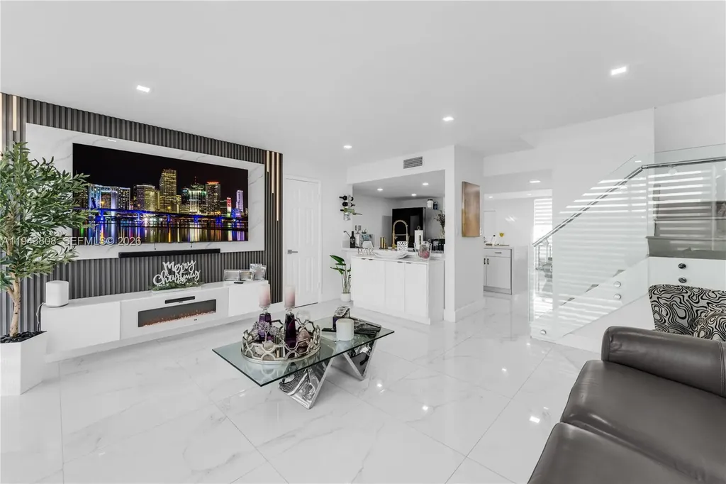 13835 SW 84th Street Miami FL 33183