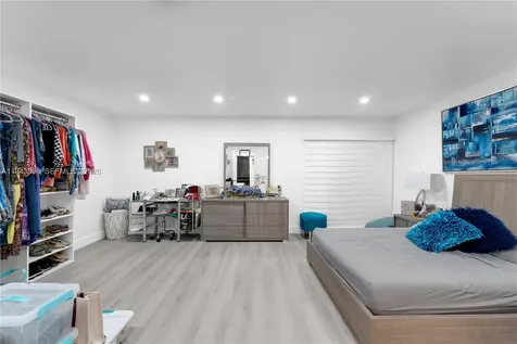 13835 SW 84th Street Miami FL 33183