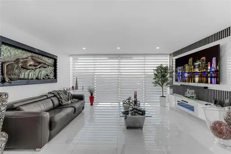 13835 SW 84th Street Miami FL 33183