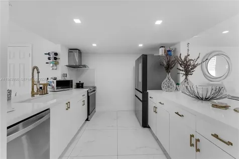 13835 SW 84th Street Miami FL 33183