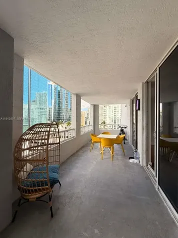 170 SE 14th Street Miami FL 33131