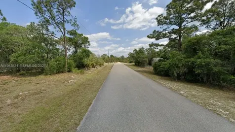 832 Durmon Avenue Lake Placid FL 33852