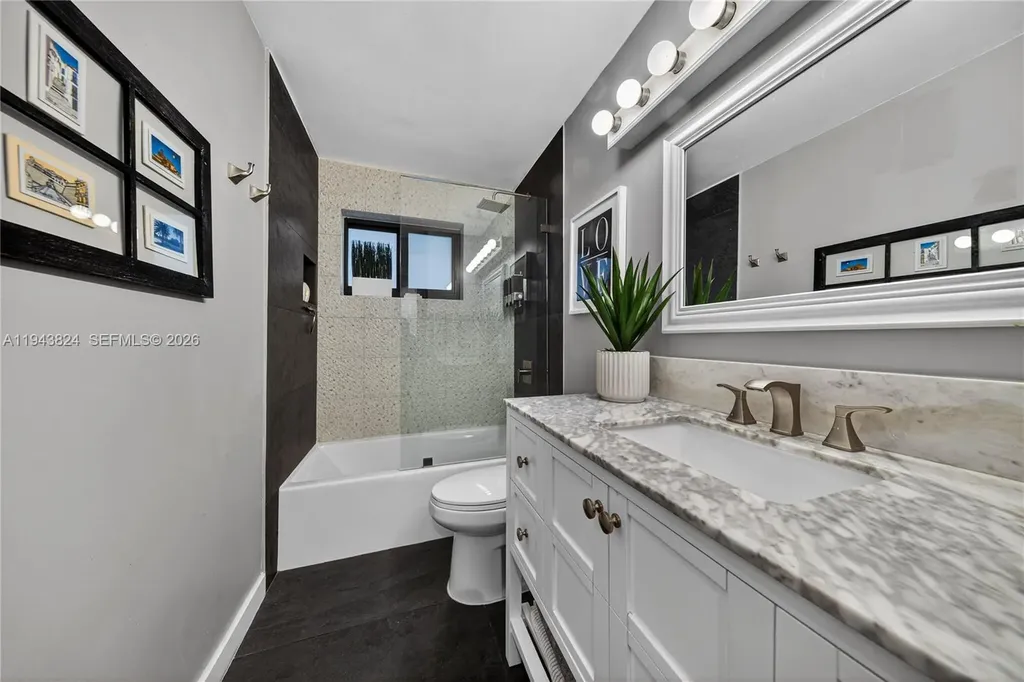 371 SE 3rd Street Pompano Beach FL 33060