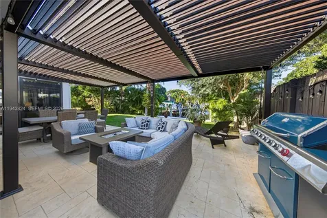 371 SE 3rd Street Pompano Beach FL 33060